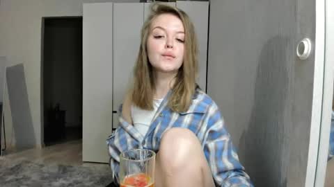 selenagentle online show from May 2026 01:40:01 PM