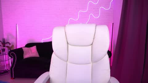 Snapshot of selenairis chatting on November 2025 09:25:02 PM selenairis online show from November 2025 09:25:02 PM