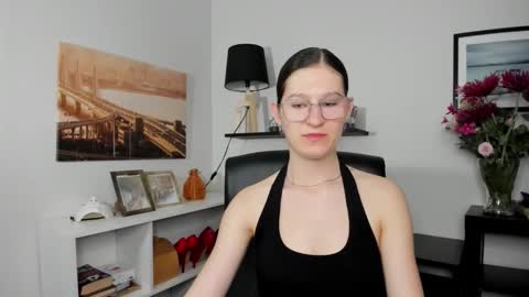 s e l e n a online show from May 2026 05:36:02 AM