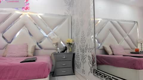 Snapshot of selenareyess chatting on October 2025 05:24:02 PM Selena reyess online show from October 2025 05:24:02 PM