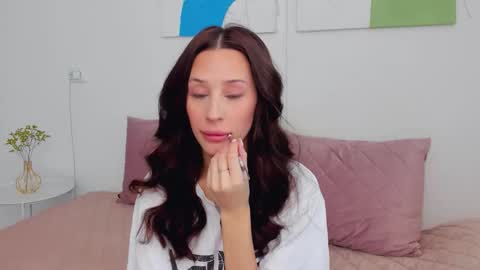 Selena online show from February 2026 07:51:01 AM