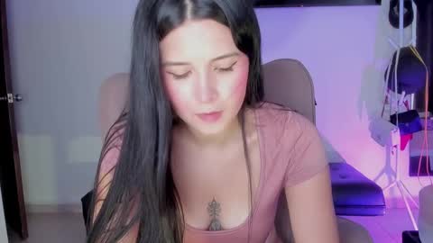 Snapshot of selene_king22 chatting on October 2025 04:04:01 PM Alejandra online show from October 2025 04:04:01 PM