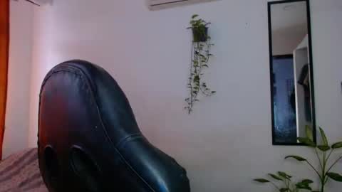 Snapshot of selene_vega_ chatting on March 2025 02:18:02 PM INDEPENDENT model Instagram selenevega08 online show from March 2025 02:18:02 PM