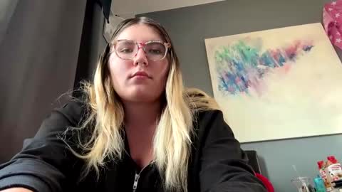 Selene online show from October 2025 12:13:02 PM