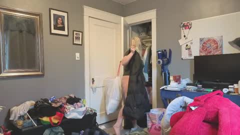 Selene online show from March 2026 07:51:02 PM