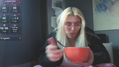 Snapshot of selenebaby chatting on April 2026 10:54:02 PM Selene online show from April 2026 10:54:02 PM