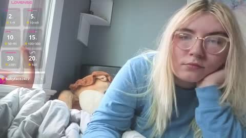 Snapshot of selenebaby chatting on April 2026 01:10:02 PM Selene online show from April 2026 01:10:02 PM