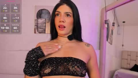 Snapshot of selenem_ chatting on September 2025 11:44:01 AM Selene online show from September 2025 11:44:01 AM