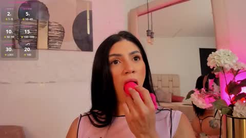 Snapshot of selenem_ chatting on September 2025 11:37:01 AM Selene online show from September 2025 11:37:01 AM