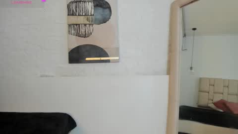 Snapshot of selenem_ chatting on October 2025 11:49:02 AM Selene online show from October 2025 11:49:02 AM