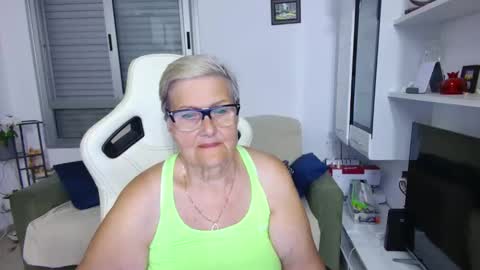 Selenna online show from May 2026 10:17:01 PM