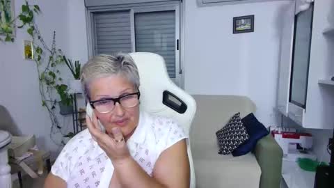 Selenna online show from May 2026 05:20:01 PM