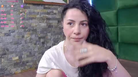 Selen online show from May 2026 04:07:02 AM
