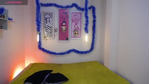Mayte online show from December 2024 01:17:01 PM