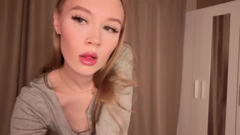 Selina online show from April 2026 01:34:01 AM