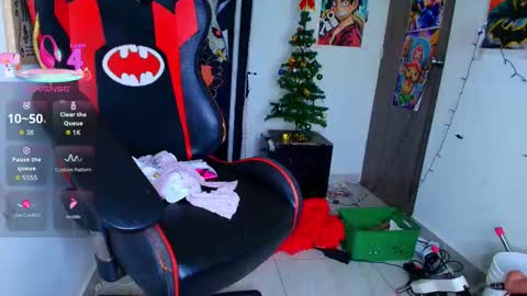 Snapshot of selina_kyl3 chatting on December 2025 07:15:02 AM Selinna Kyle online show from December 2025 07:15:02 AM