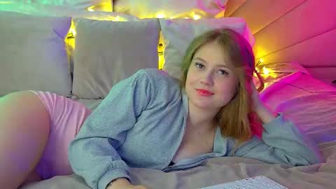 SelinSwarovski online show from March 2025 10:32:02 PM