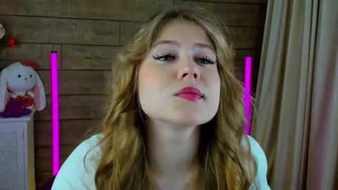 SelinSwarovski online show from March 2025 04:39:02 PM