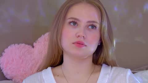 SelinSwarovski online show from September 2025 06:02:02 PM