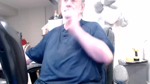 Snapshot of selkie2s chatting on April 2026 04:04:02 PM selkie2s online show from April 2026 04:04:02 PM