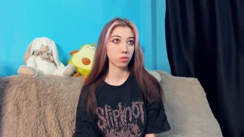 Snapshot of sell0n chatting on December 2024 12:28:02 AM Mindy online show from December 2024 12:28:02 AM