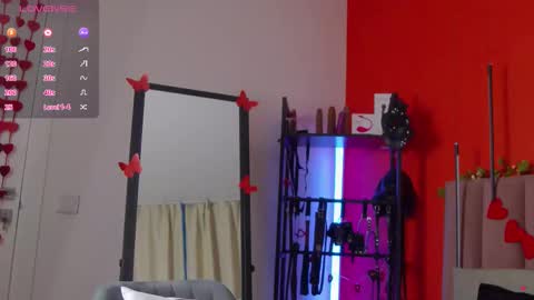 Nicole online show from February 2026 02:53:01 AM