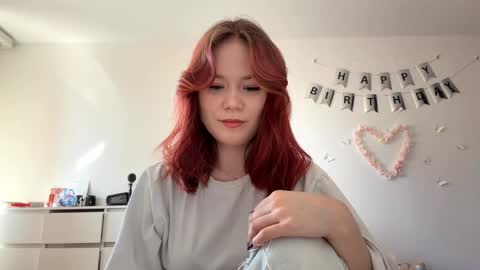 Lily online show from April 2026 09:06:01 AM