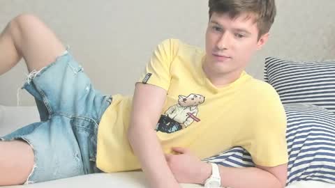 Semyon online show from April 2026 06:49:02 PM