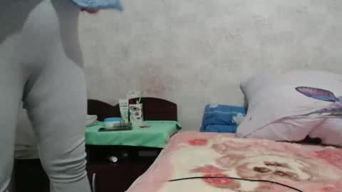 Lenna online show from November 2025 08:58:02 AM