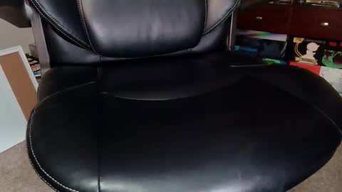 Snapshot of senorgrower chatting on December 2025 06:07:02 AM Mr. Watch Me Grow online show from December 2025 06:07:02 AM