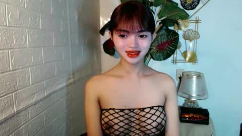 sensational_yeng online show from June 2026 04:33:01 PM