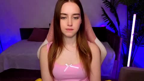 Snapshot of sensual_amy_ chatting on April 2026 04:46:01 AM Emily online show from April 2026 04:46:01 AM