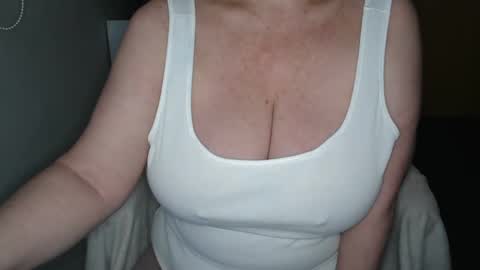 Snapshot of sensual_cris chatting on December 2024 10:01:01 AM CRIS online show from December 2024 10:01:01 AM