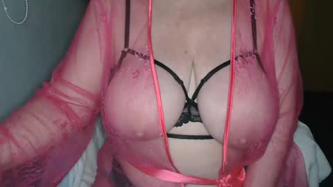 Snapshot of sensual_cris chatting on March 2025 03:56:01 PM CRIS online show from March 2025 03:56:01 PM