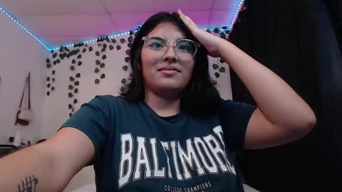 Snapshot of sensual_flame chatting on February 2025 04:20:01 AM Camille and sophie online show from February 2025 04:20:01 AM