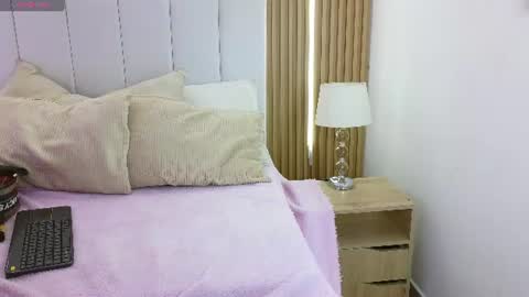 Sensual Kim77 online show from June 2026 12:50:01 PM