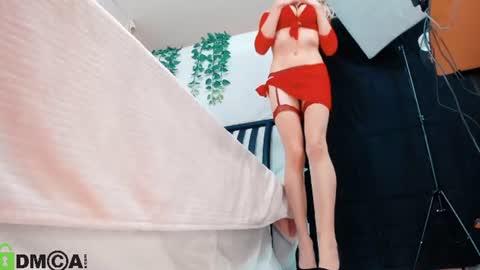 Mia online show from July 2026 10:34:02 PM