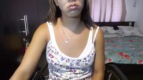 Snapshot of sensual_natalie chatting on February 2025 07:31:02 PM sensual_natalie online show from February 2025 07:31:02 PM