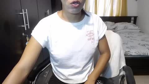 Snapshot of sensual_natalie chatting on February 2025 03:32:01 PM sensual_natalie online show from February 2025 03:32:01 PM