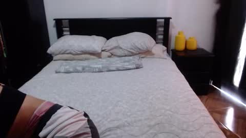 Snapshot of sensual_natalie chatting on September 2025 12:16:01 PM sensual_natalie online show from September 2025 12:16:01 PM