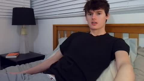 Snapshot of sensualalien chatting on December 2024 04:09:02 AM Cam online show from December 2024 04:09:02 AM