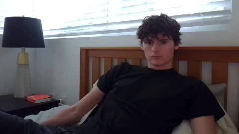 Snapshot of sensualalien chatting on January 2025 08:59:02 PM Cam online show from January 2025 08:59:02 PM