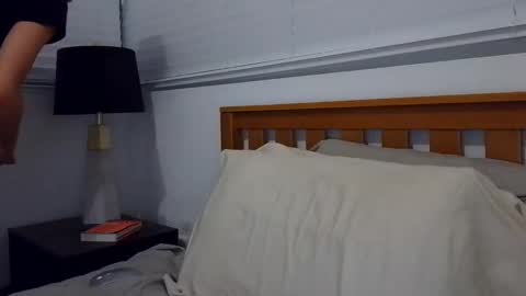 Snapshot of sensualalien chatting on February 2025 11:49:01 PM Cam online show from February 2025 11:49:01 PM