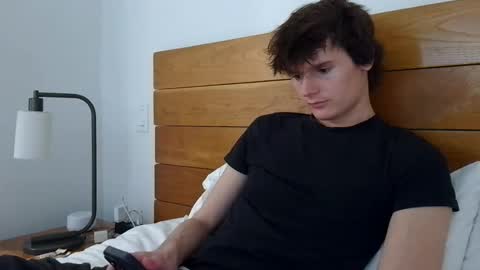 Snapshot of sensualalien chatting on February 2025 11:00:02 PM Cam online show from February 2025 11:00:02 PM