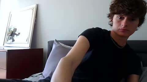 Snapshot of sensualalien chatting on March 2025 05:24:02 PM Cam online show from March 2025 05:24:02 PM