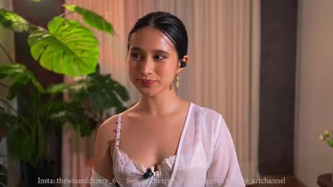 Snapshot of sensualcherry_ chatting on April 2026 12:39:01 AM Maria- OF sensual bee online show from April 2026 12:39:01 AM