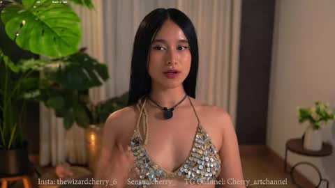 Snapshot of sensualcherry_ chatting on May 2026 12:39:01 AM Maria- OF sensual bee online show from May 2026 12:39:01 AM