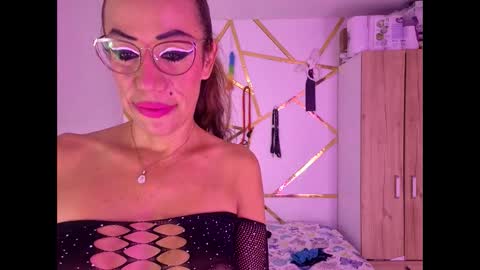 sephorandmonell online show from April 2026 09:08:01 PM