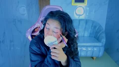 serabella_s online show from February 2026 01:06:01 PM