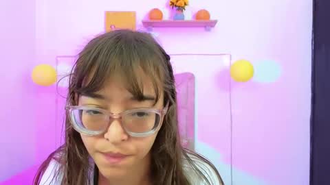 serafina_ online show from January 2025 12:56:01 PM